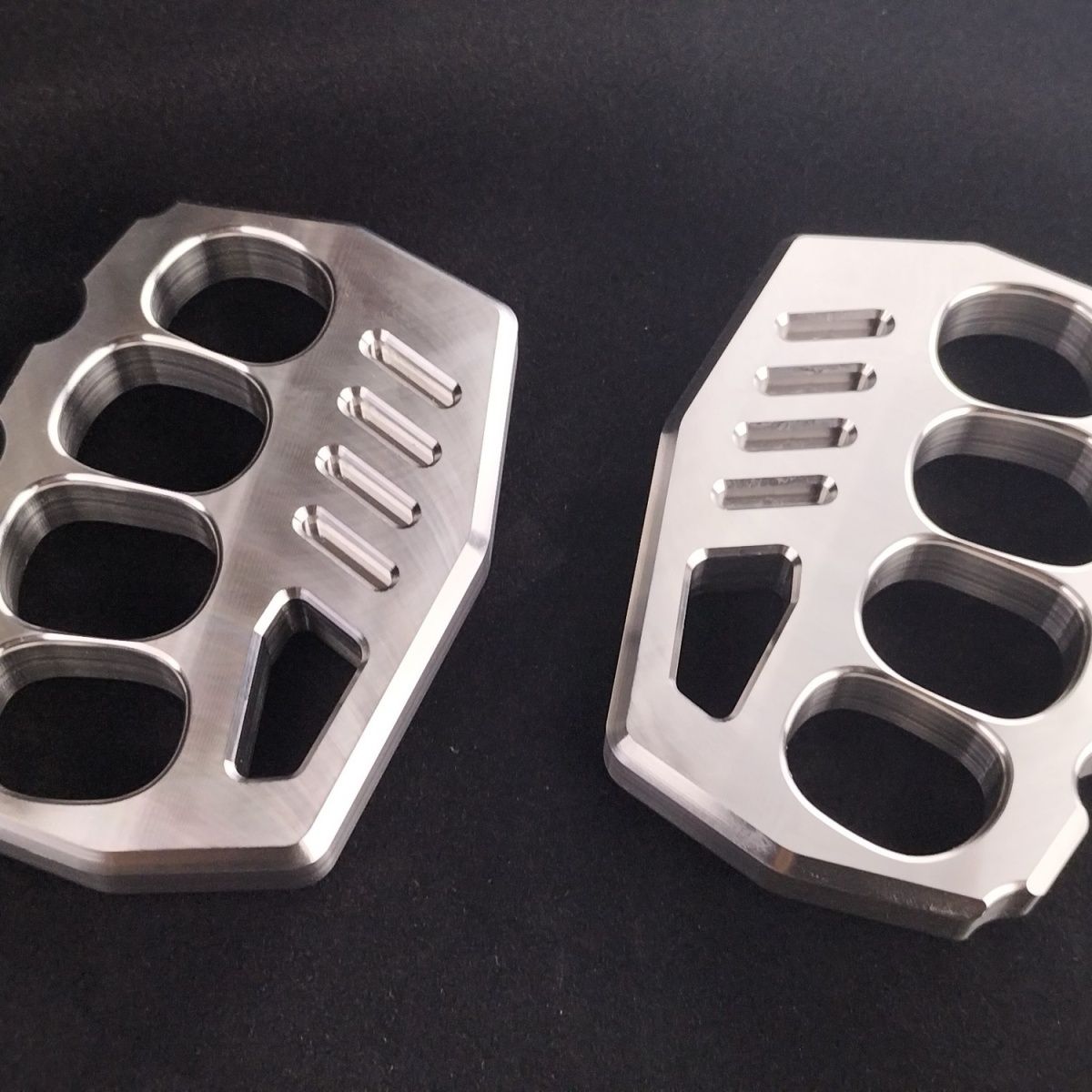 Steel Big Rope Hole EDC Outdoor Tool