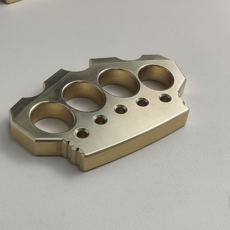 metal Mountain Crown Shape EDC Outdoor Tools
