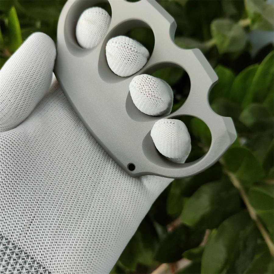 Sandblasted Titanium Alloy Four Hole Outdoor Tool