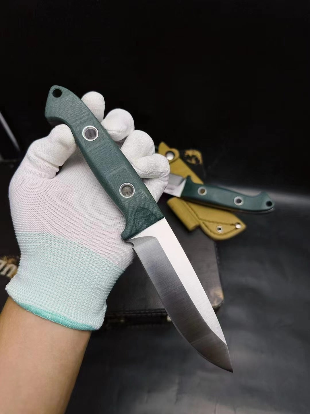 BM162 Green G10 Handle Outdoor EDC Tool