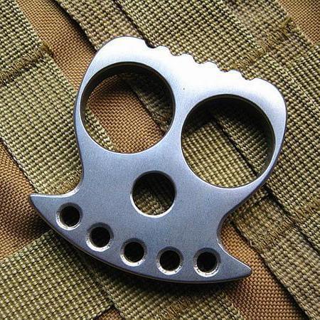 Stainless Steel EDC Keychain | Vintage Metal Design