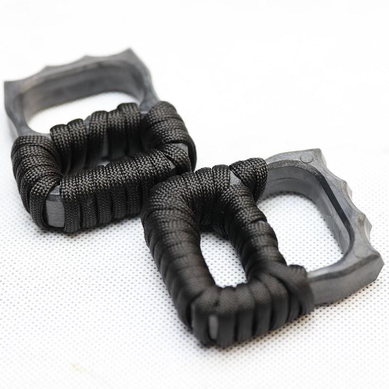 plastic-brass-knuckles